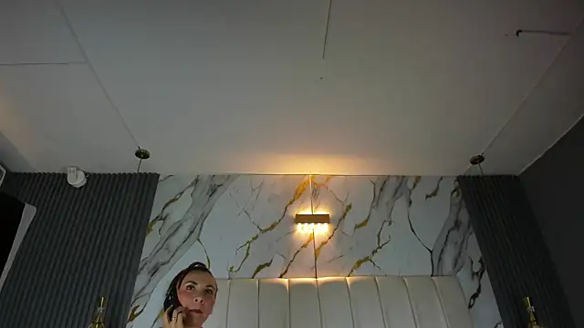 EvaMillins online show from December 2025 04:08:01 AM