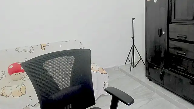 Naoko 7w7 online show from November 2025 01:48:02 AM