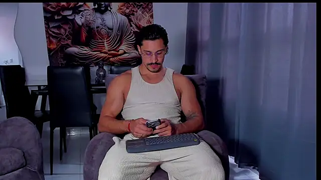 Snapshot of Valentino_Dosantos_ chatting on February 2026 08:13:01 PM Valentino Dosantos online show from February 2026 08:13:01 PM