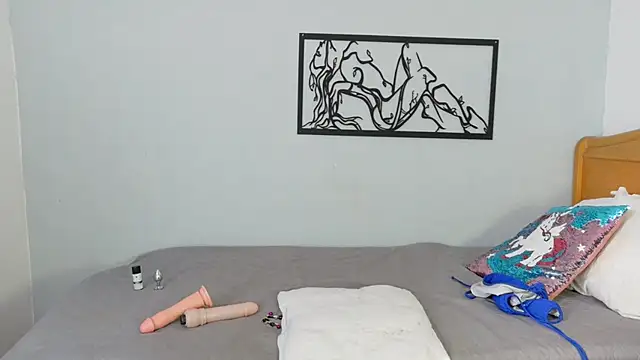 Snapshot of karina-lopez chatting on December 2025 02:00:02 PM karina-lopez online show from December 2025 02:00:02 PM