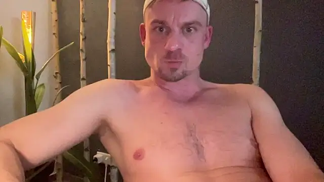 Snapshot of Hagener985 chatting on March 2026 11:43:01 PM Hagener985 online show from March 2026 11:43:01 PM