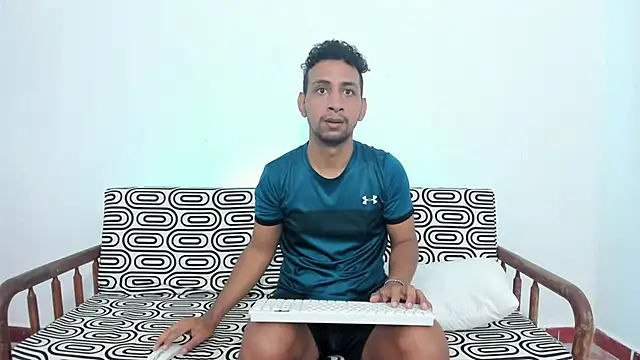 Snapshot of Extremely-Dirty-Sex chatting on February 2025 11:37:02 PM Extremely-Dirty-Sex online show from February 2025 11:37:02 PM