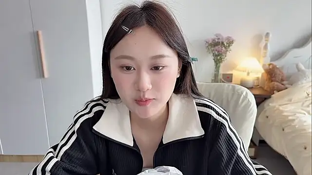 Cassie-20 online show from March 2026 02:17:01 AM