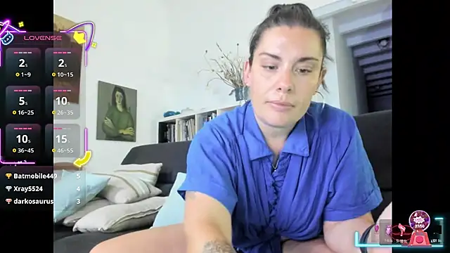 Snapshot of Lar0uch chatting on September 2025 04:30:01 PM Lar0uch online show from September 2025 04:30:01 PM