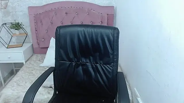 camilah tk online show from February 2025 06:15:02 PM