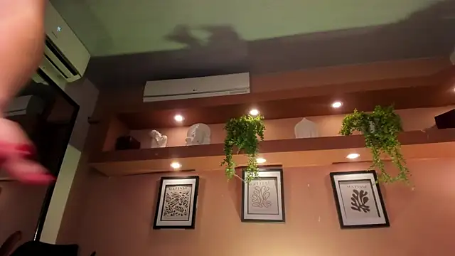 SabrinaWalker online show from April 2026 07:43:01 PM