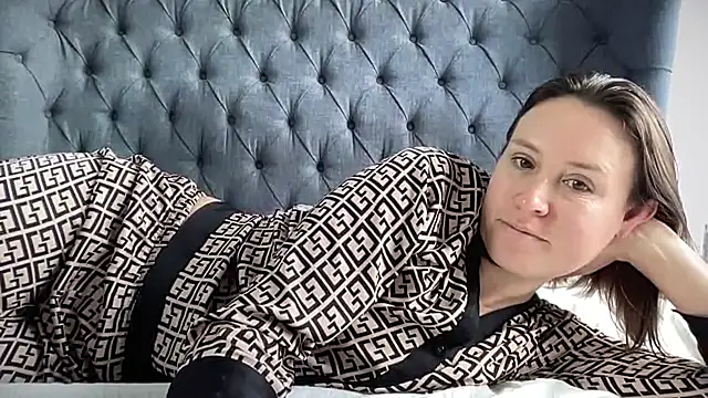 Snapshot of eatmypie69 chatting on November 2025 12:04:01 PM eatmypie69 online show from November 2025 12:04:01 PM