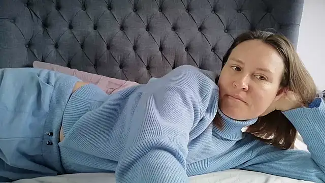 eatmypie69 online show from April 2026 09:54:01 AM