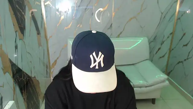 Snapshot of melany_rouse18 chatting on November 2025 03:34:01 PM melany rouse18 online show from November 2025 03:34:01 PM