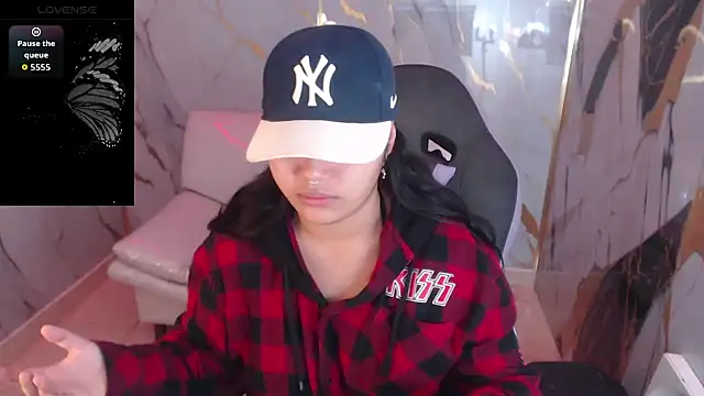 Snapshot of melany_rouse18 chatting on December 2025 01:09:02 PM melany rouse18 online show from December 2025 01:09:02 PM