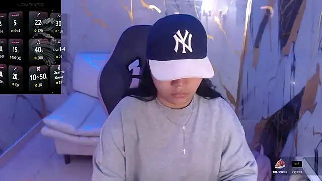 Snapshot of melany_rouse18 chatting on December 2025 04:46:02 PM melany rouse18 online show from December 2025 04:46:02 PM