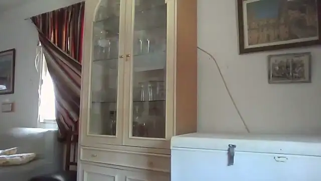 llopaco online show from September 2025 11:32:02 AM