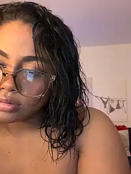 Dahiana Giil online show from September 2025 06:17:01 AM