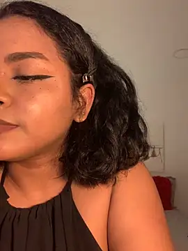 Dahiana Giil online show from November 2025 06:13:01 AM