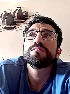 Snapshot of Morbosos8595 chatting on February 2025 03:15:02 PM Morbosos8595 online show from February 2025 03:15:02 PM