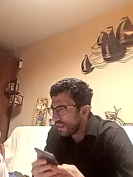 Snapshot of Morbosos8595 chatting on February 2025 06:19:01 PM Morbosos8595 online show from February 2025 06:19:01 PM