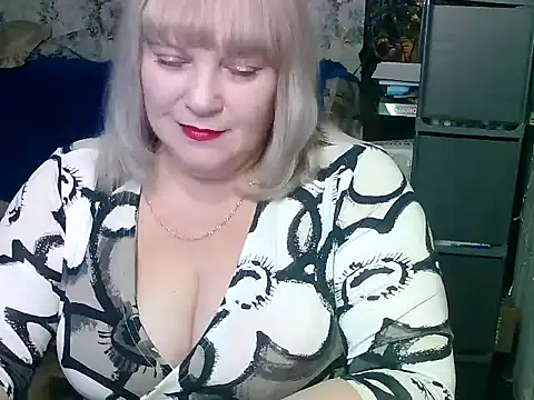 FlowerButterf online show from March 2025 07:49:02 PM