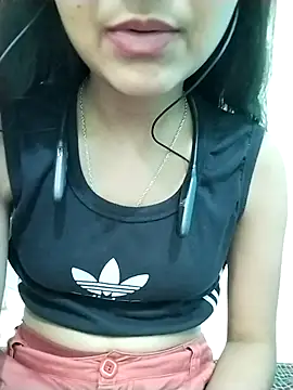 Snapshot of Aaradhna-hoy chatting on March 2025 08:11:01 AM Aaradhna-hoy online show from March 2025 08:11:01 AM