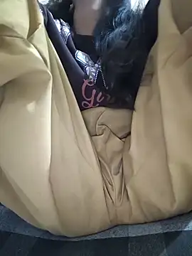 Snapshot of Aaradhna-hoy chatting on October 2025 12:50:01 PM Aaradhna-hoy online show from October 2025 12:50:01 PM