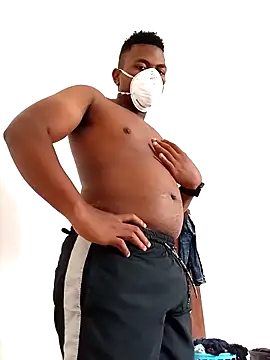 Snapshot of bosszonke123 chatting on February 2025 12:32:02 PM bosszonke123 online show from February 2025 12:32:02 PM