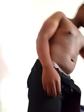 Snapshot of bosszonke123 chatting on February 2025 06:18:01 AM bosszonke123 online show from February 2025 06:18:01 AM