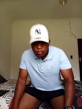 Snapshot of bosszonke123 chatting on March 2025 01:05:02 PM bosszonke123 online show from March 2025 01:05:02 PM