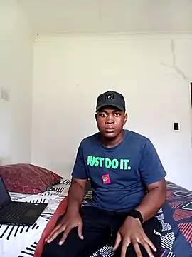 Snapshot of bosszonke123 chatting on March 2025 01:14:02 PM bosszonke123 online show from March 2025 01:14:02 PM