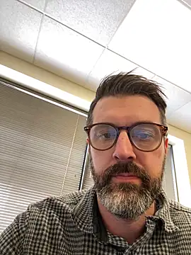 plaintreebull online show from February 2026 06:25:02 PM