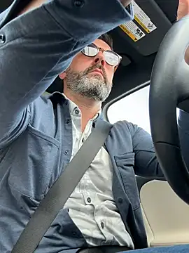 plaintreebull online show from March 2026 06:48:01 PM