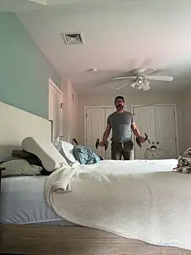 plaintreebull online show from April 2026 06:17:01 PM