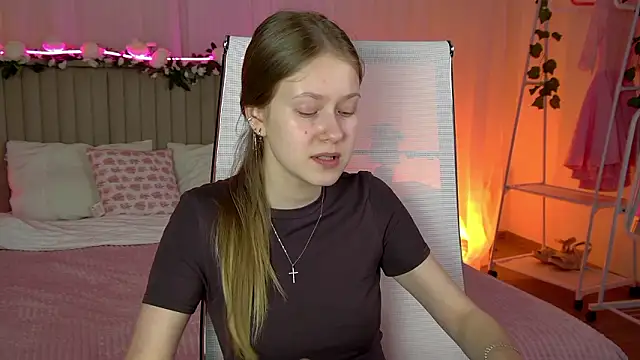 EveMundie online show from March 2026 11:24:01 AM