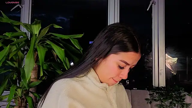 Snapshot of Ivanna_West chatting on October 2025 10:22:02 AM Ivanna West online show from October 2025 10:22:02 AM