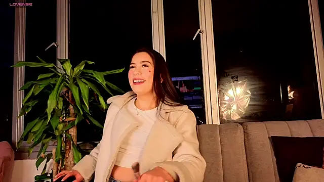 Snapshot of Ivanna_West chatting on October 2025 10:16:02 AM Ivanna West online show from October 2025 10:16:02 AM