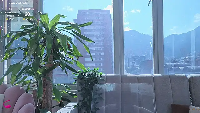 Snapshot of Ivanna_West chatting on November 2025 01:31:01 PM Ivanna West online show from November 2025 01:31:01 PM