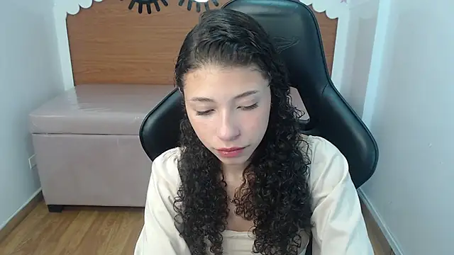 danatella a online show from November 2025 12:49:02 PM