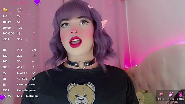 Snapshot of BabyNaomi2 chatting on February 2025 01:33:01 AM BabyNaomi2 online show from February 2025 01:33:01 AM