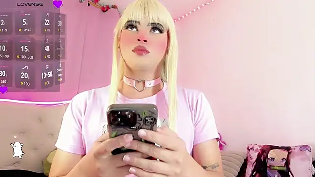 Snapshot of BabyNaomi2 chatting on September 2025 11:38:01 PM BabyNaomi2 online show from September 2025 11:38:01 PM