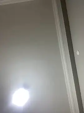 Snapshot of yasemintas chatting on December 2025 05:52:01 PM yasemintas online show from December 2025 05:52:01 PM