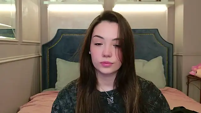 Alice Deleon online show from April 2026 11:06:01 AM