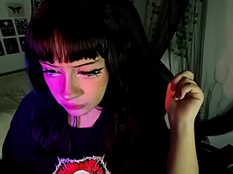 blue katt online show from November 2025 08:05:01 PM