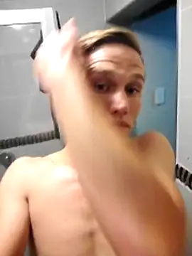 Ruanie online show from April 2026 07:39:02 PM