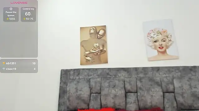 Snapshot of Chloe_diamondss chatting on March 2025 07:13:02 AM Chloe diamondss online show from March 2025 07:13:02 AM