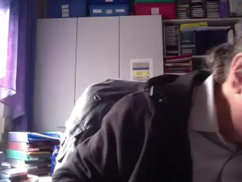 Snapshot of HMStraps01 chatting on December 2024 09:30:01 AM HMStraps01 online show from December 2024 09:30:01 AM