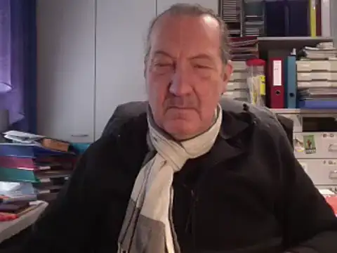 Snapshot of HMStraps01 chatting on January 2025 11:54:01 AM HMStraps01 online show from January 2025 11:54:01 AM