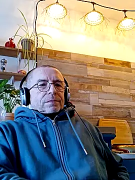 Xavspank2 online show from February 2026 10:55:01 AM