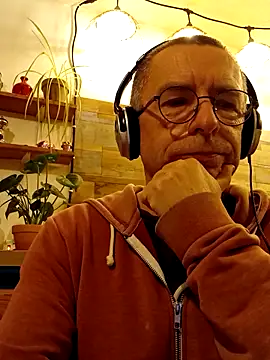 Snapshot of Xavspank2 chatting on March 2026 07:09:01 PM Xavspank2 online show from March 2026 07:09:01 PM