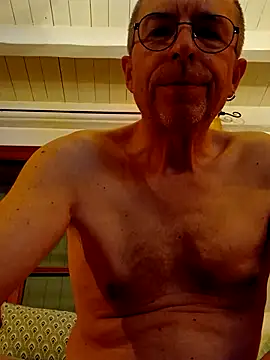 Snapshot of Xavspank2 chatting on April 2026 07:22:01 PM Xavspank2 online show from April 2026 07:22:01 PM
