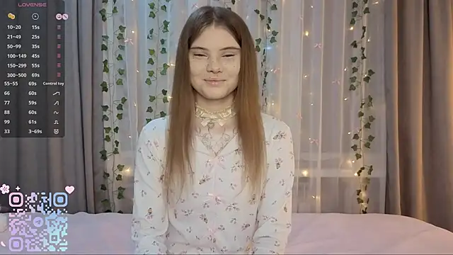 Snapshot of CarolinePepper chatting on February 2026 01:53:02 PM CarolinePepper online show from February 2026 01:53:02 PM