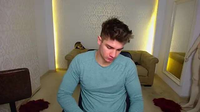 MaxKaiden online show from January 2026 06:17:01 AM