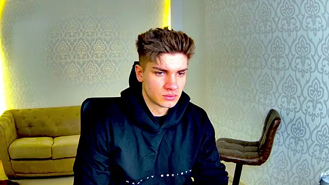 MaxKaiden online show from February 2026 05:49:02 AM